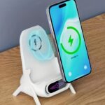 Portable Mini Chair Wireless Charger, Wireless Charging Station Phone Stand Holder Bracket With Musical Speakers Function For All Phones (Wireless Function Only Suitable For Mobile Phones With Wireless Charging Function, With 3pcs Charging Heads??1pc Fast Charge Cable)