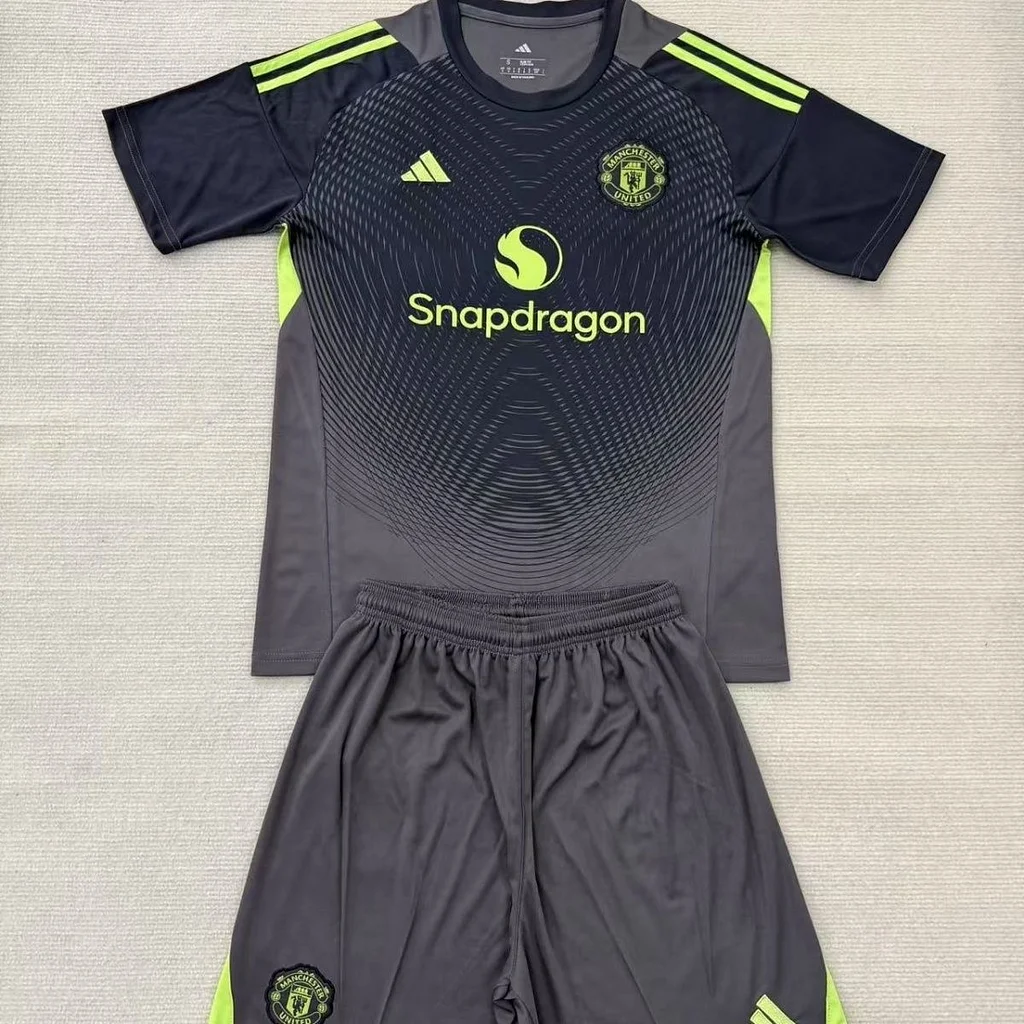 Kids Manchester United 25/26 GK Football Jersey