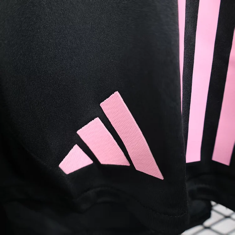 Juventus 25/26 GK Football Jersey - Image 3