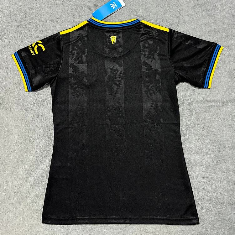 Manchester United 25/26 Third Football Shirt (Women's) - Image 3