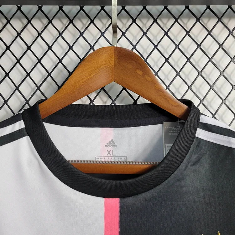 2019/2020 Retro Juventus Football Shirt Home 1:1 Thai Quality - Image 7