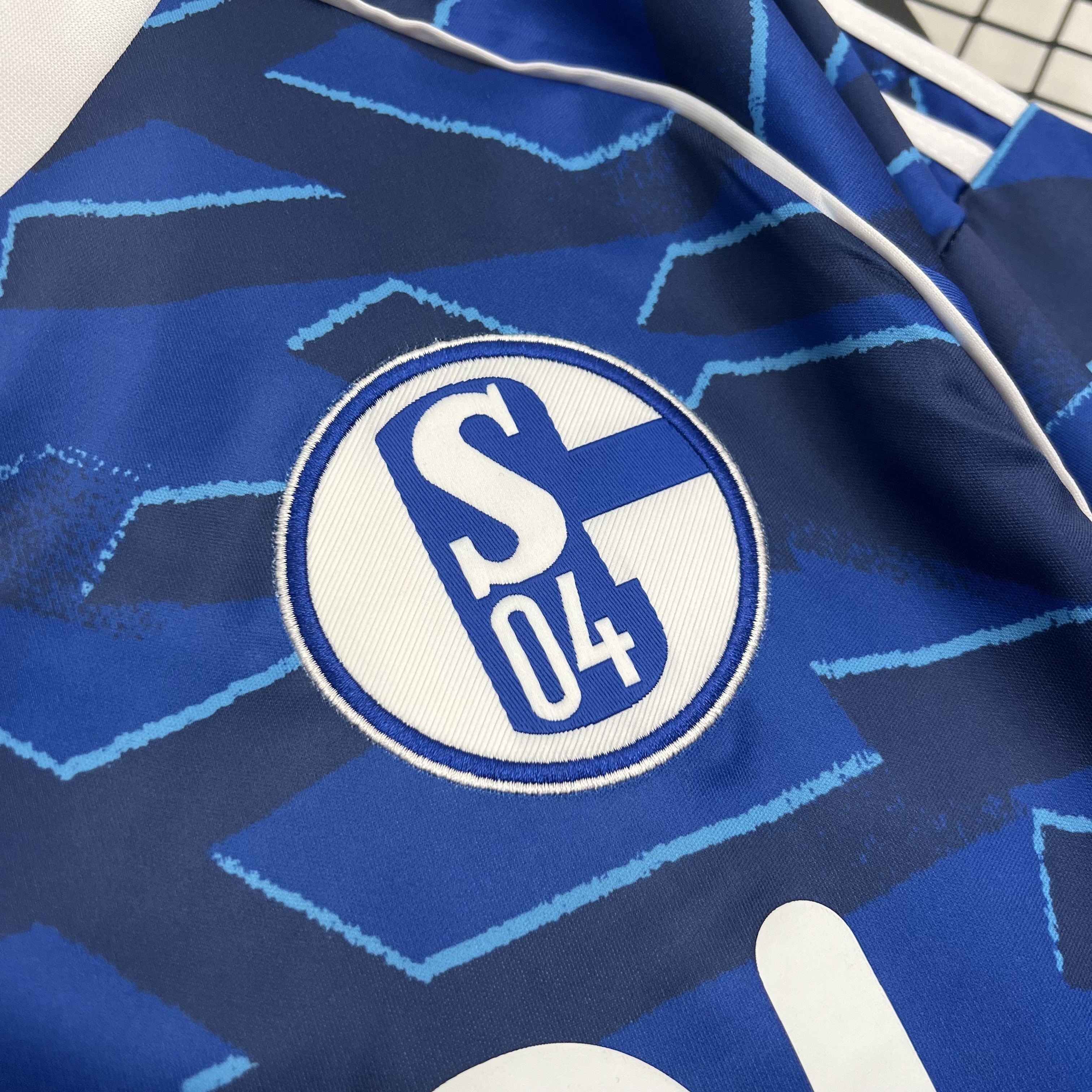 【S~4XL】Schalke 04 25/26 Home Football Jersey - Image 4