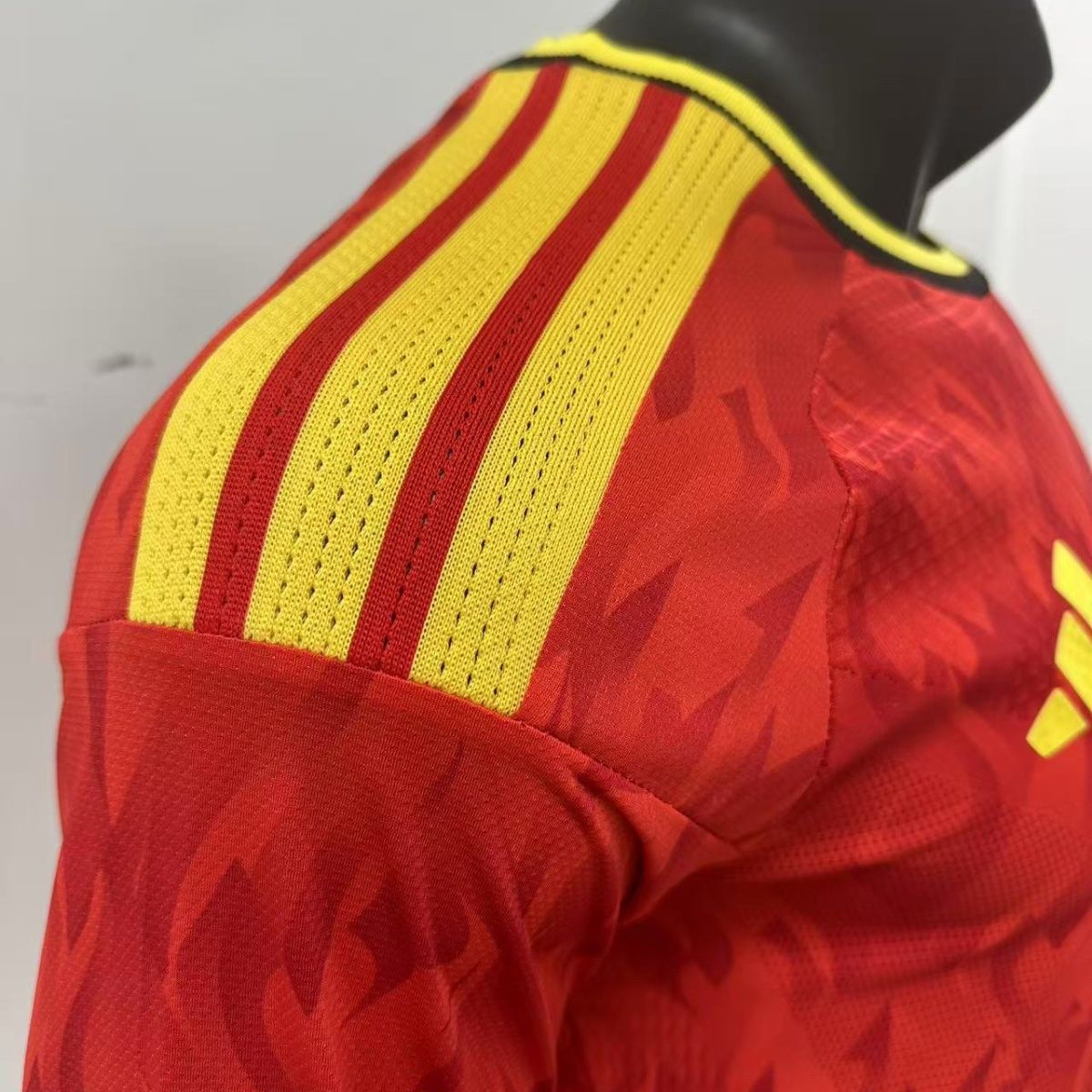 Player Edition - Belgium 2026 World Cup Home Long Sleeve Football Jersey - Image 4