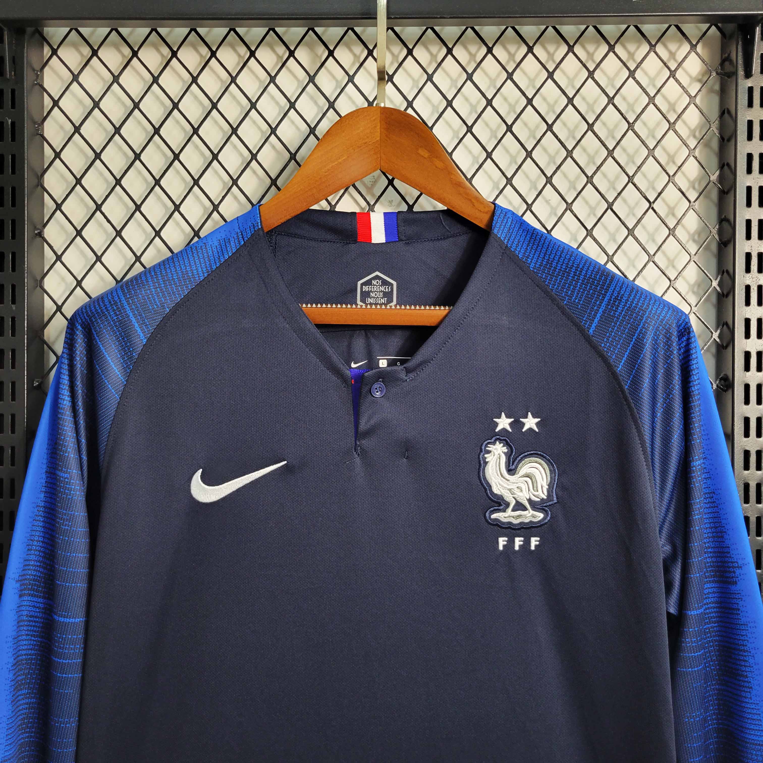 2018 Retro Long Sleeve France Home Football Shirt 1:1 Thai Quality - Image 3