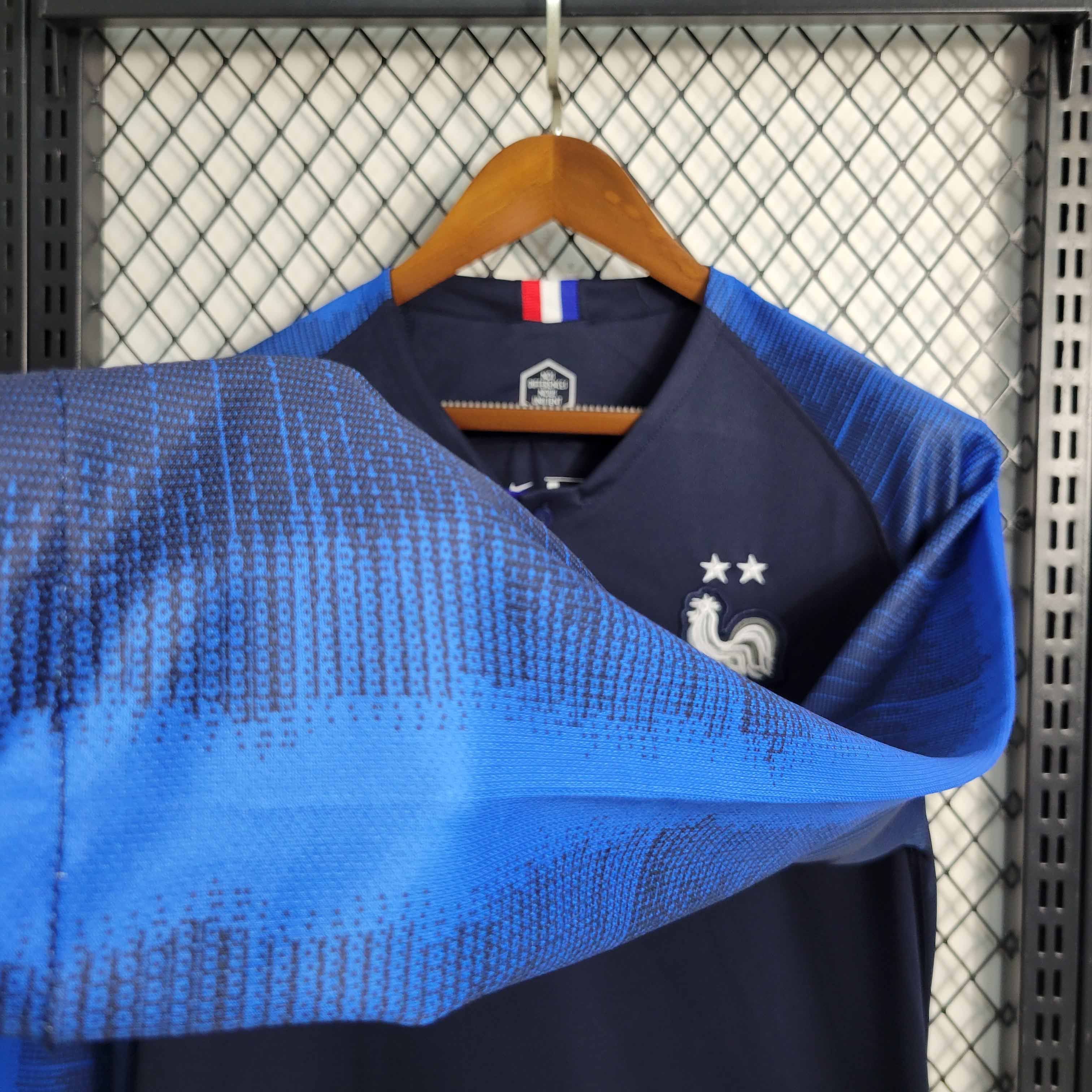 2018 Retro Long Sleeve France Home Football Shirt 1:1 Thai Quality - Image 8