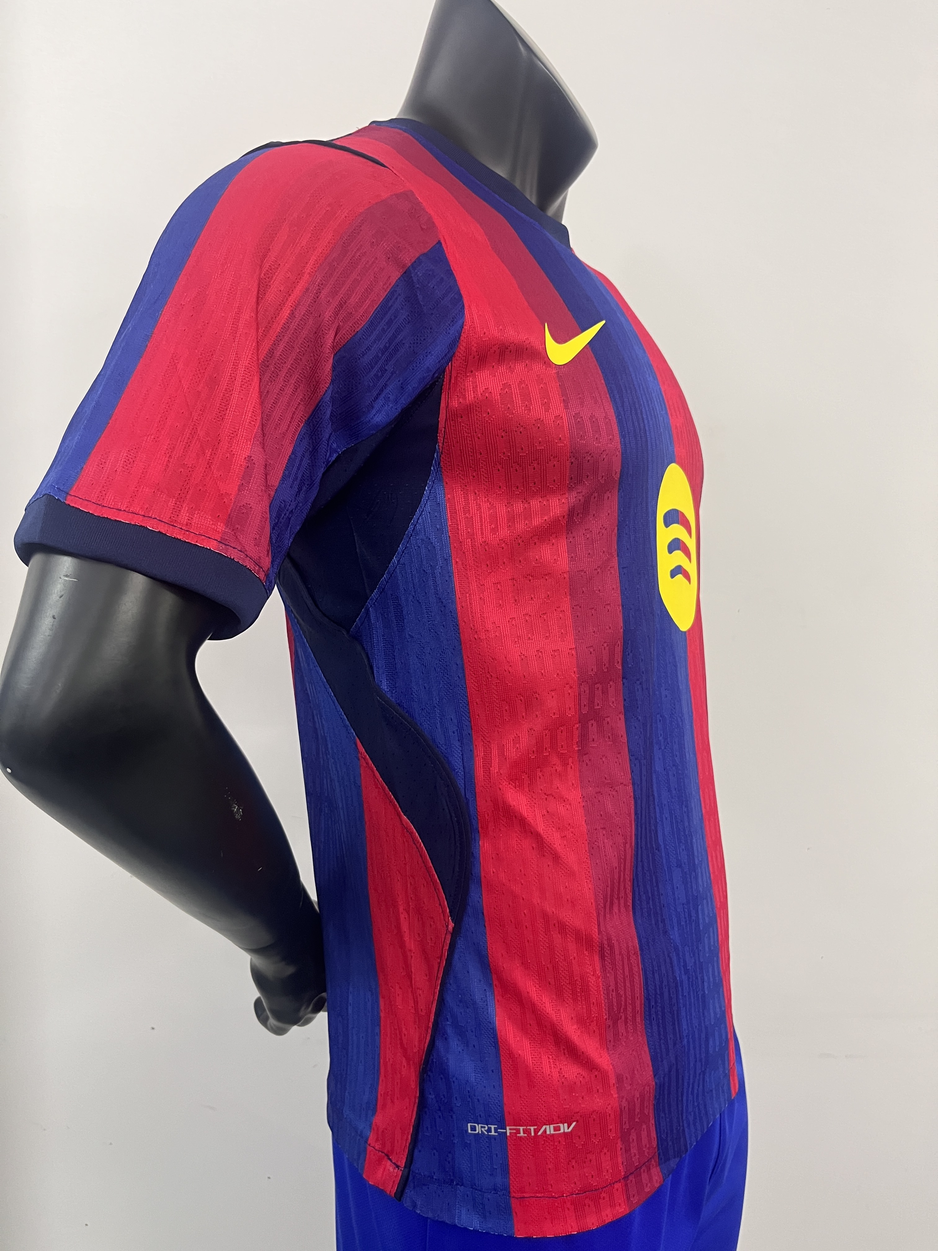 26/27 Barcelona Home Player Edition Jersey - Image 3