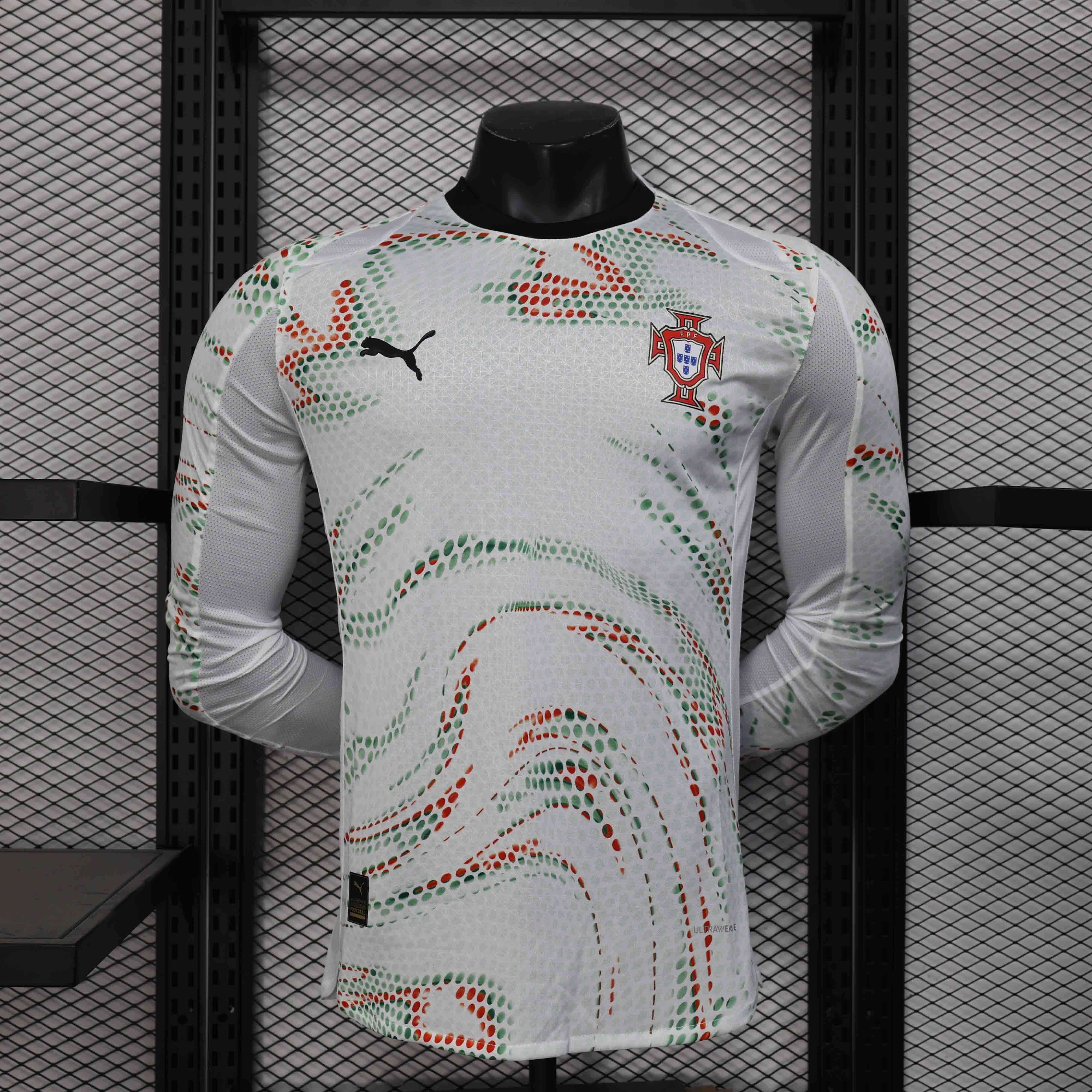 Player Portugal 25/26 Long-Sleeve Away Football Jersey