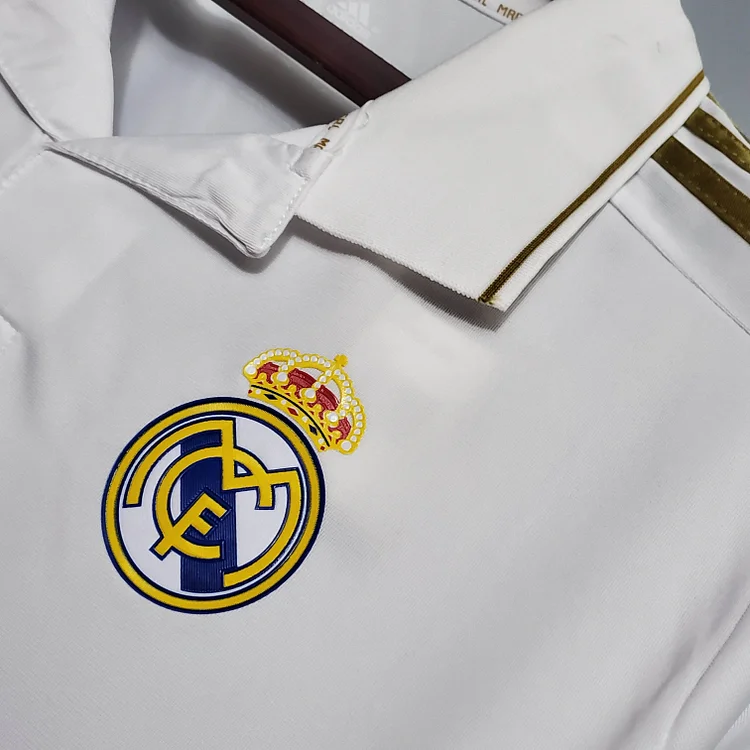 2011/2012 Retro Real Madrid Home - Image 6