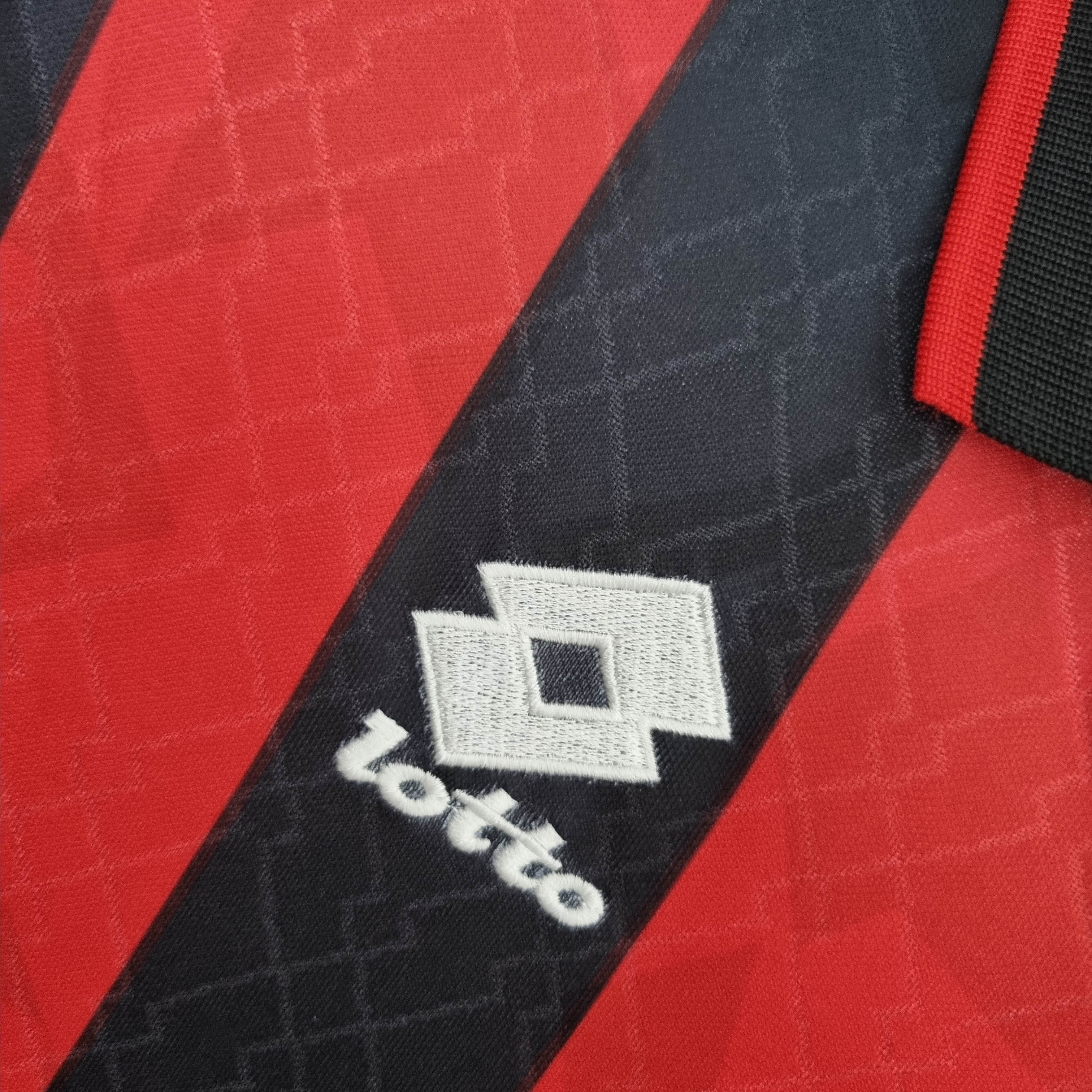 1995/1996 Retro AC Milan Home Football Shirt 1:1 Thai Quality - Image 4