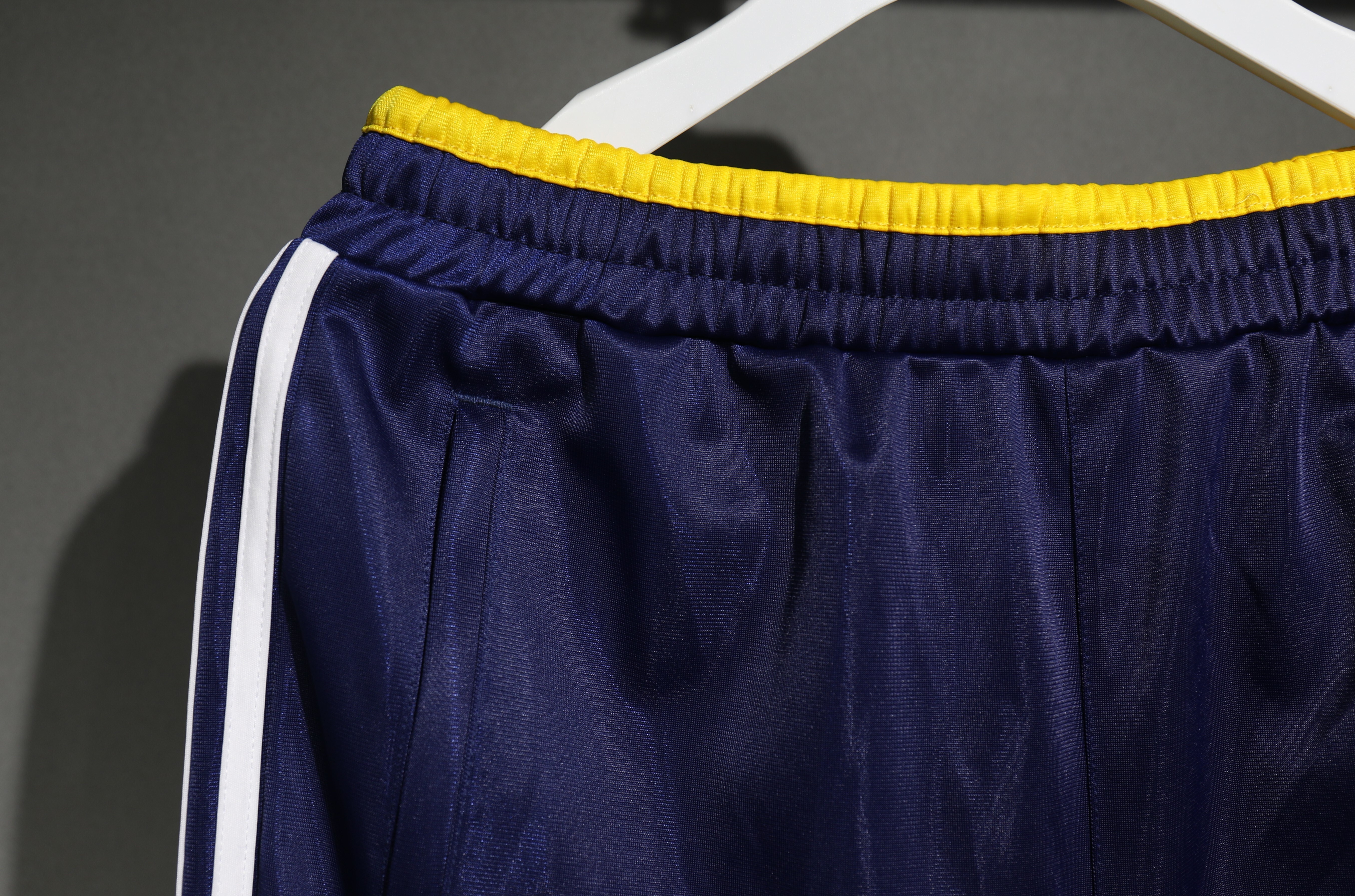 25/26 Real Madrid Navy Blue Sweatshirt - Image 15